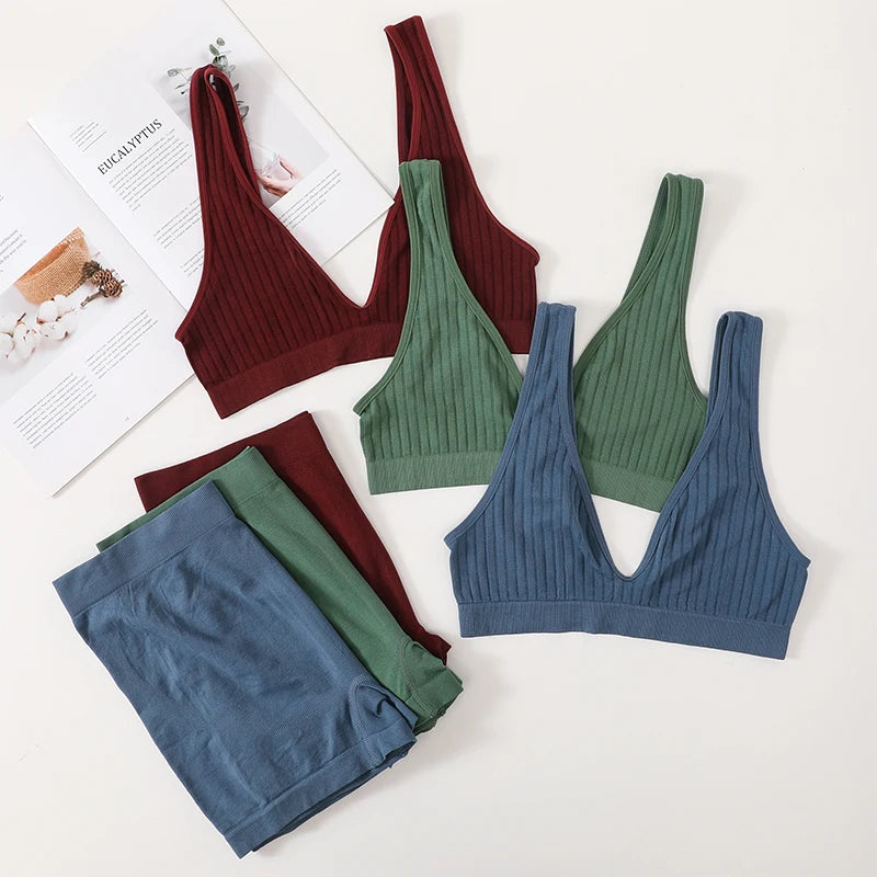 Bravellea Seamless Sports Bra & Shorts Set - V-Neck Unlined Athletic Lingerie.