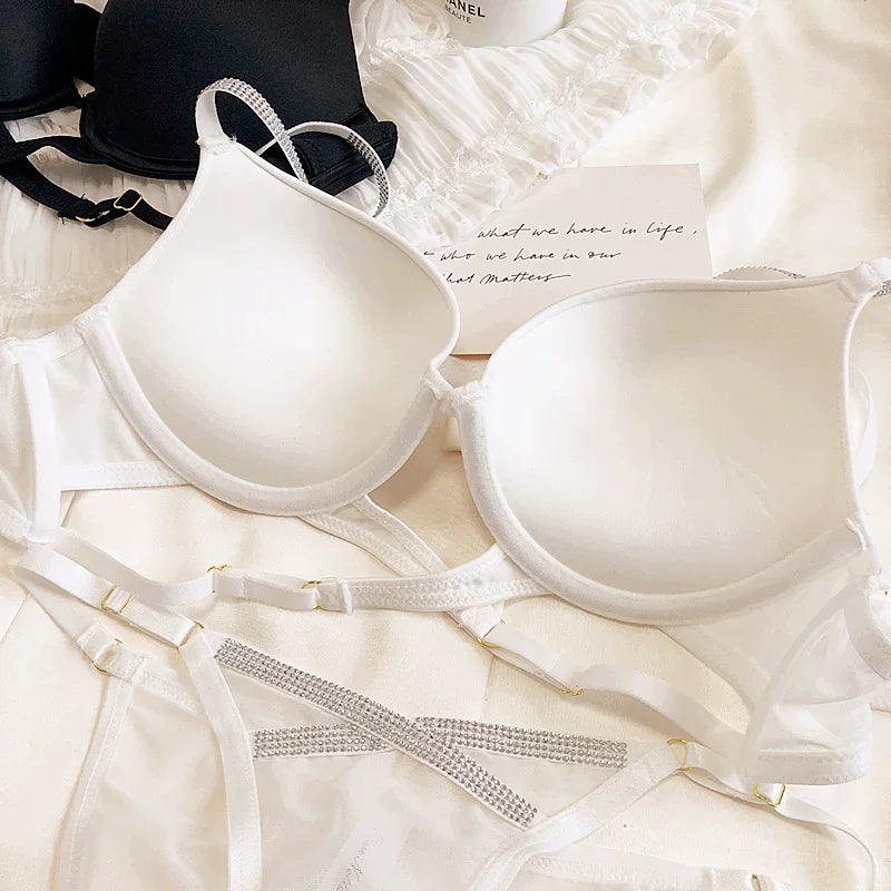 Sexy large size women glossy traceless rhinestone bra underpants set soft steel ring on thin and thick underwear lingerie.