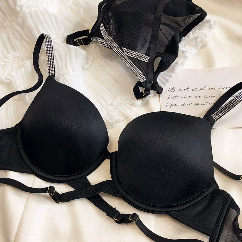 Sexy large size women glossy traceless rhinestone bra underpants set soft steel ring on thin and thick underwear lingerie.