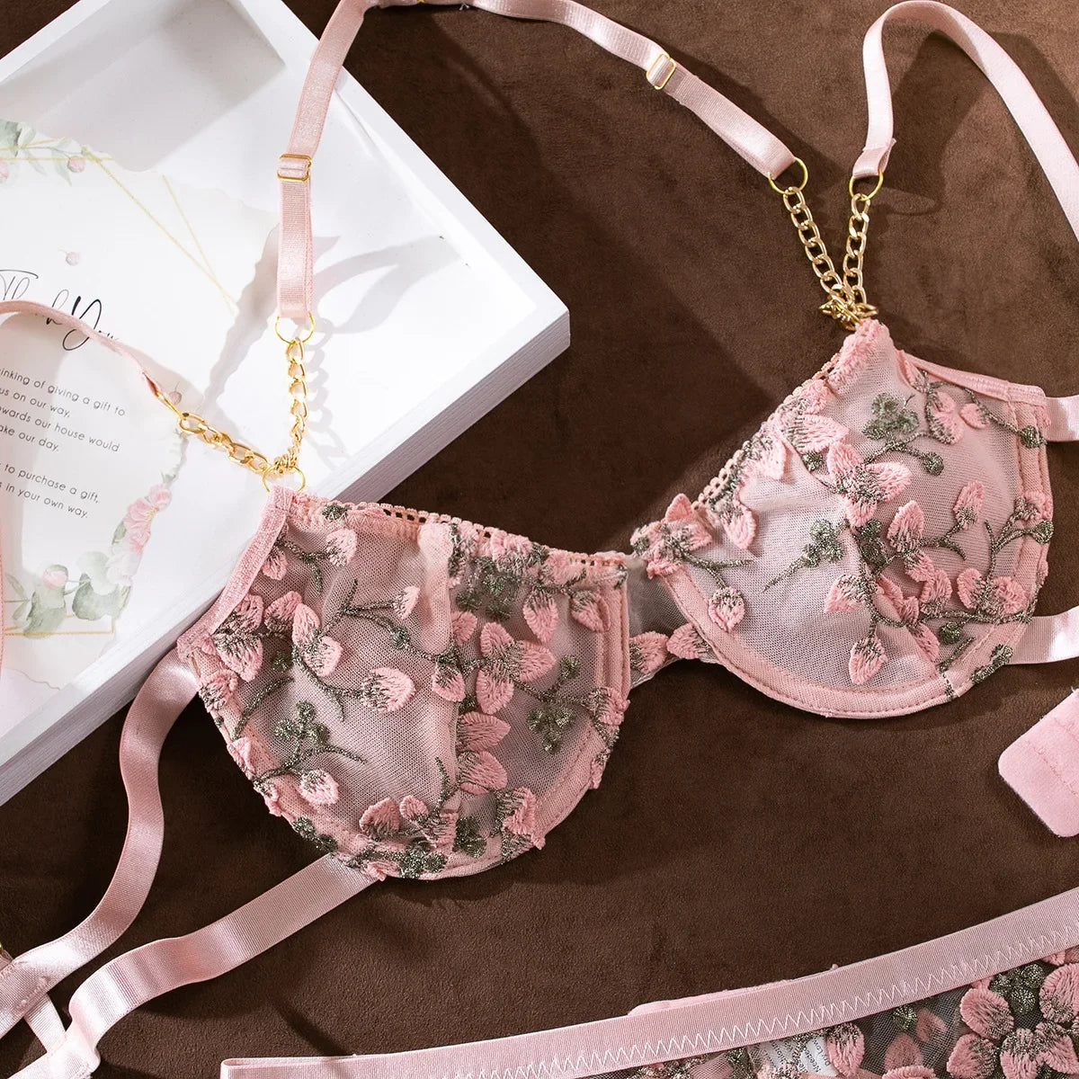 Bravellea Embroidered Flower Perspective Set - Sweet Sexy Chain 3-Piece