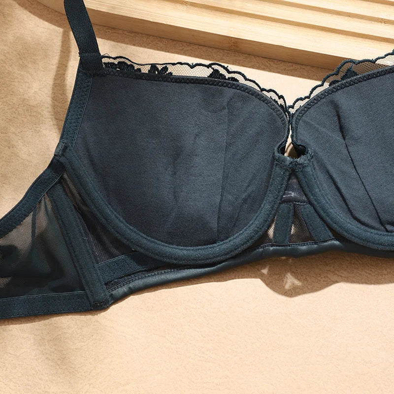 Autumn Winter Women’s Push Up Lace Bra Comfort Padded Underwire Bra Lift Up Add One Cup FW6052.